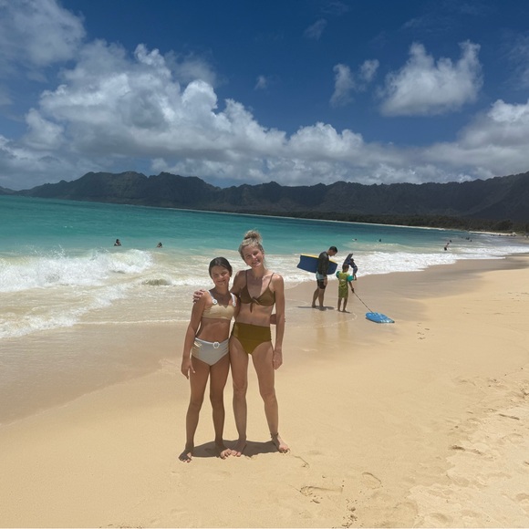 Meet your Posher, Kristen - Picture 5 of 6